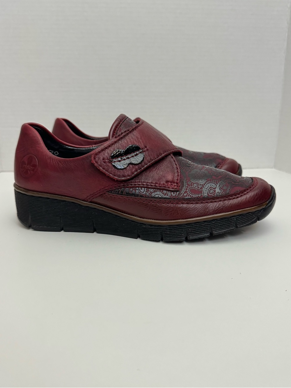 Rieker Women’s Leather Comfort Loafers shoes Size 37 / 6 - Burgundy
